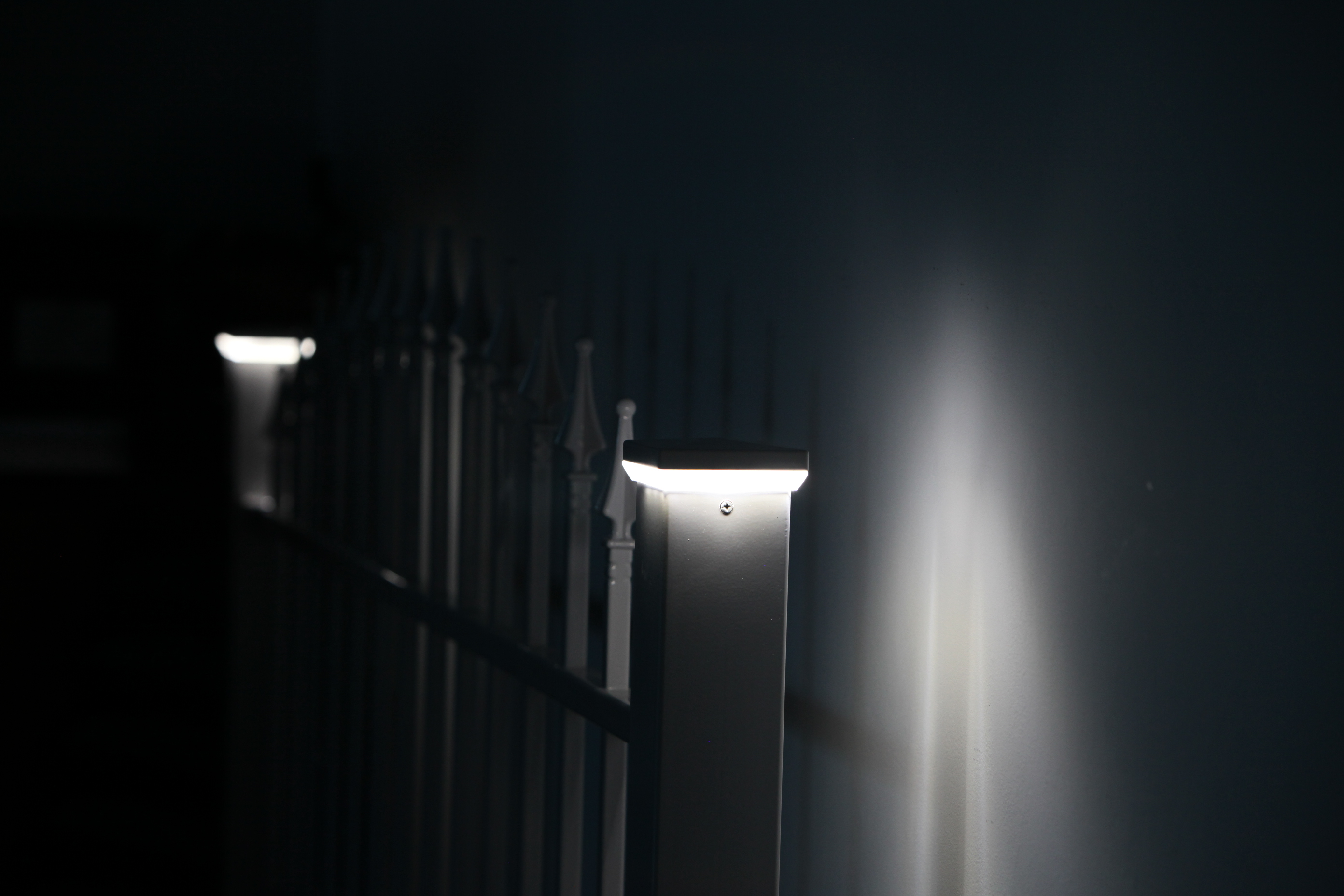 LED-Beleuchtung Frontzaun 18