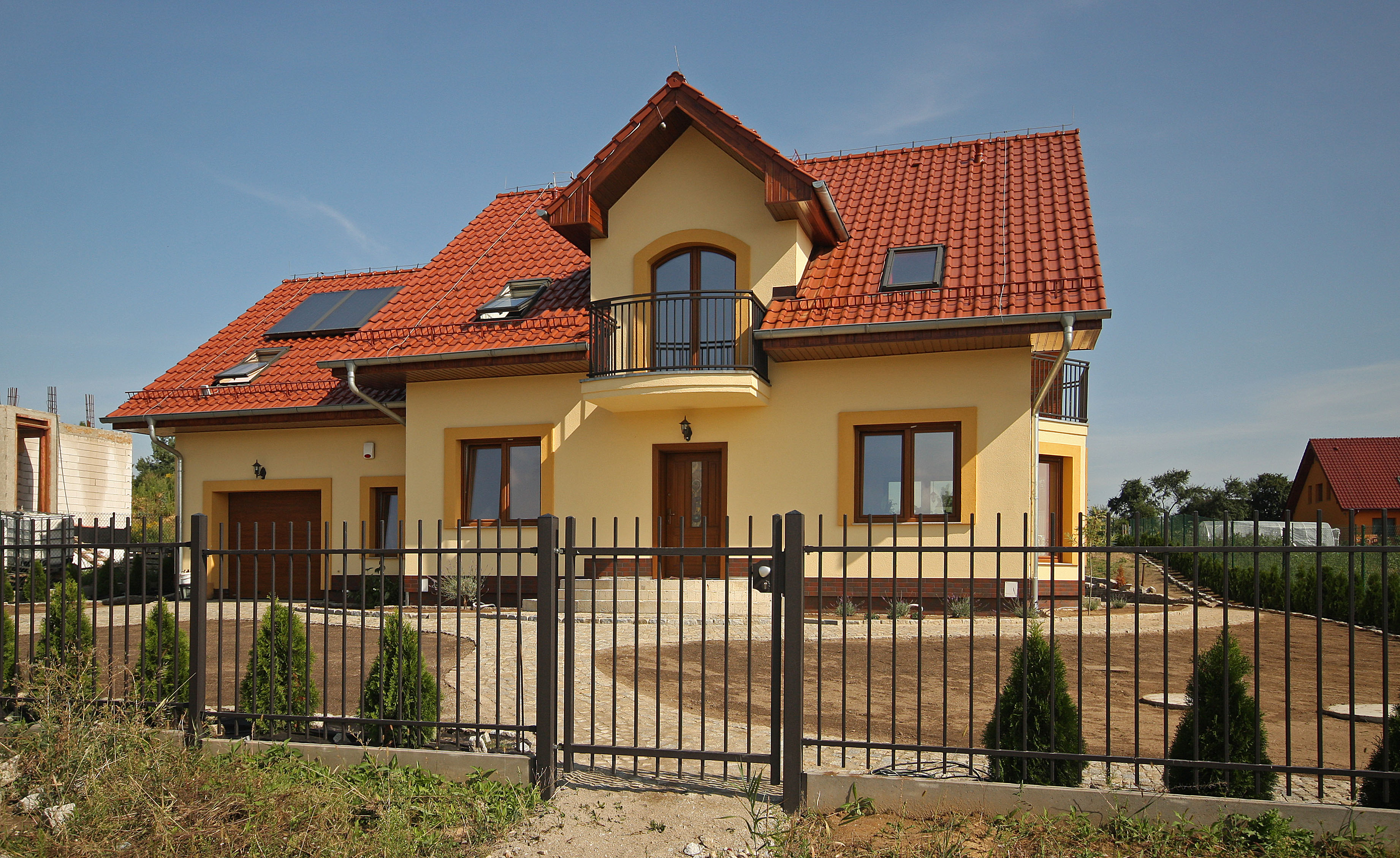Frontzaun mit Tor 24